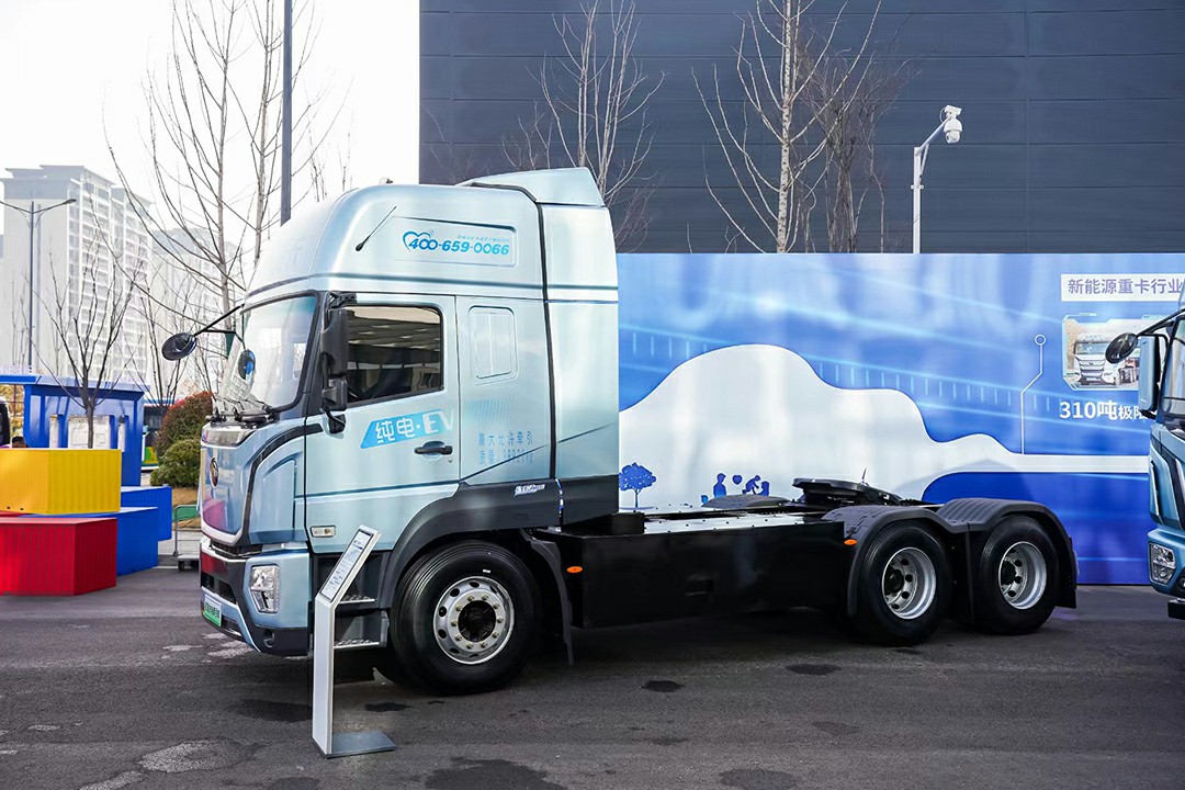 實力見證 | 多款新品首發，宇通重卡春季新品發布會隆重舉行