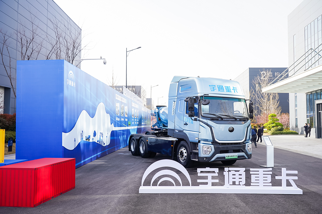 產品博覽 | 宇通400度底置充電牽引車重磅上市 產品博覽 | 宇通400度底置充電牽引車重磅上市