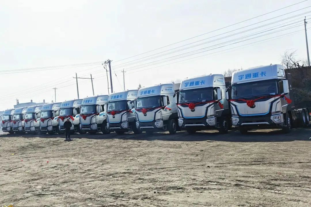多面開花,多項突破!宇通3月批量大單火熱交付多地 多面開花,多項突破!宇通3月批量大單火熱交付多地