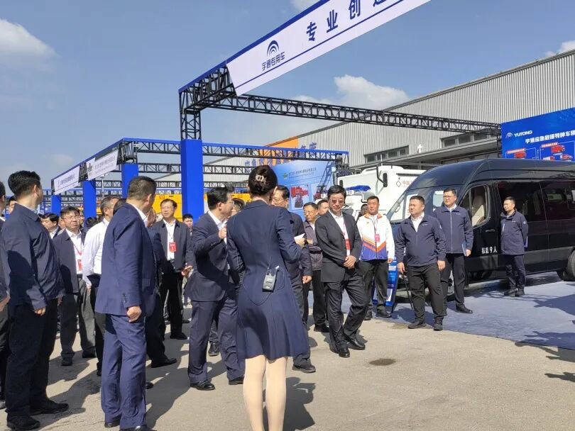 貼近實(shí)戰(zhàn),高效保障!宇通專用車參加第十三屆全國礦山救援技能競賽裝備展 貼近實(shí)戰(zhàn),高效保障!宇通專用車參加第十三屆全國礦山救援技能競賽裝備展