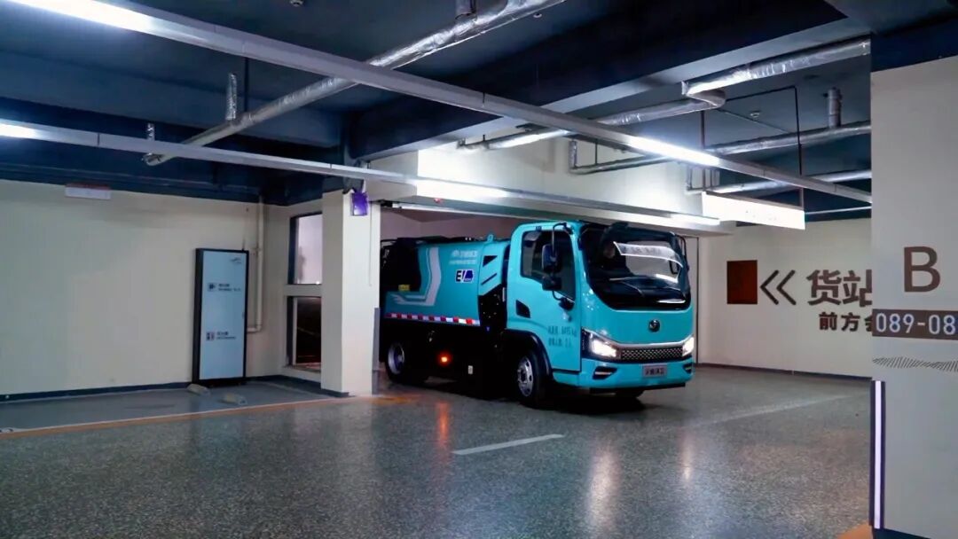 破解地庫收運“最后一站”,宇通環(huán)衛(wèi)持續(xù)拓展多場景清運邊界 圖片