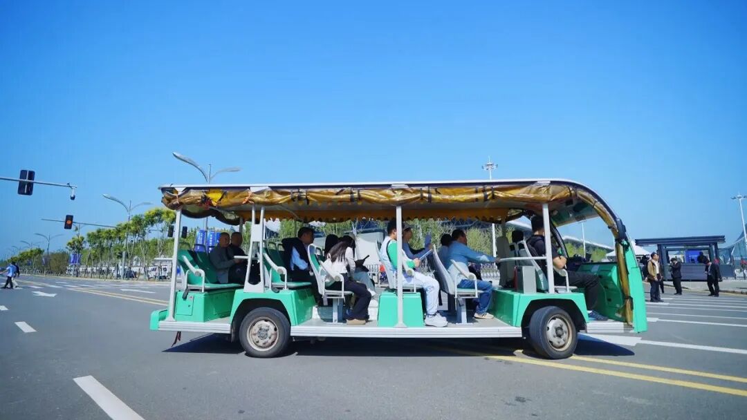 以智造致匠心!“小宇”領(lǐng)銜,宇通服務(wù)第三屆全國(guó)技能大賽 以智造致匠心!“小宇”領(lǐng)銜,宇通服務(wù)第三屆全國(guó)技能大賽