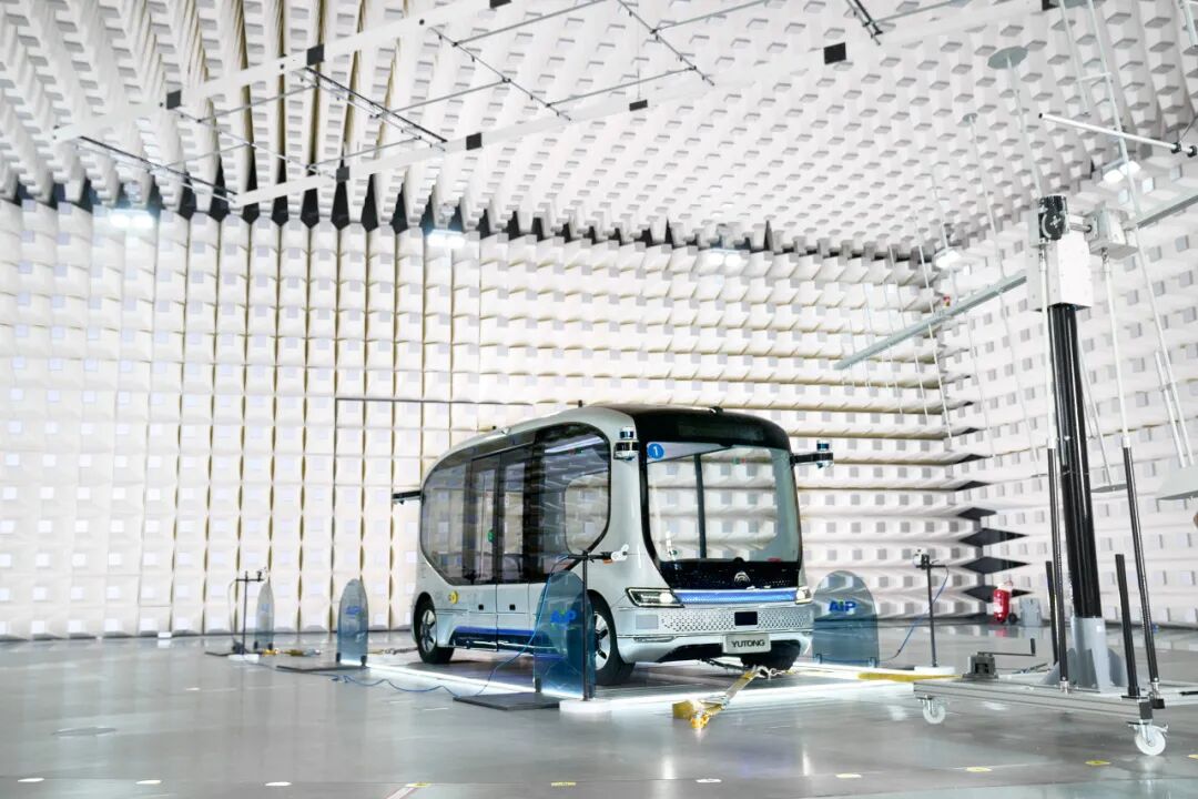 以智造致匠心!“小宇”領(lǐng)銜,宇通服務(wù)第三屆全國(guó)技能大賽 以智造致匠心!“小宇”領(lǐng)銜,宇通服務(wù)第三屆全國(guó)技能大賽