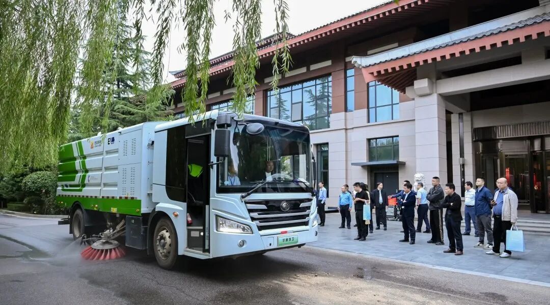 價值連城丨宇通環(huán)衛(wèi)新能源品鑒會西安站圓滿落幕,以綠色產(chǎn)品擦亮“陜西藍(lán)”! 圖片