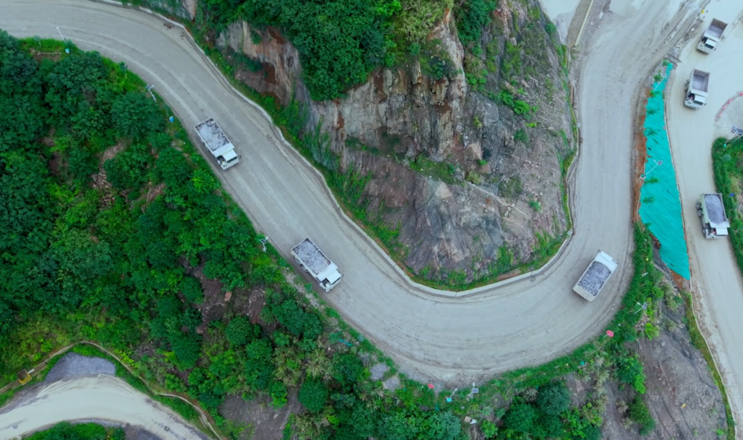宇通礦卡——電賦礦山丨智領荊楚-宇通礦卡攜手湖北國順華新，共筑綠色礦山新典范！