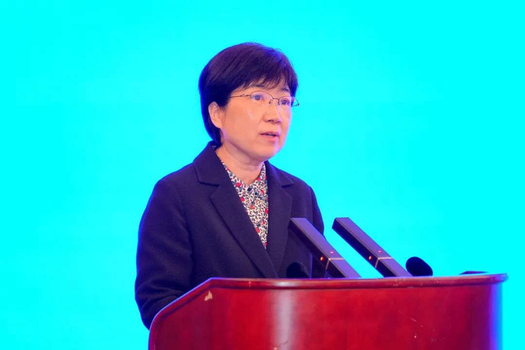 宇通向交建投交付200臺新能源輕卡并簽約500臺氫燃料訂單 圖片