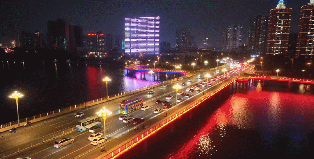 構建轉型新模式!宇通助力臨沂公交點亮瑯琊“夜經濟” 圖片