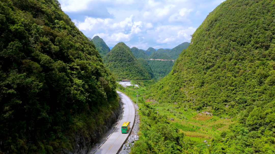 惠企利民,宇通助力廣西馳程推進百色全域綠色通達 圖片